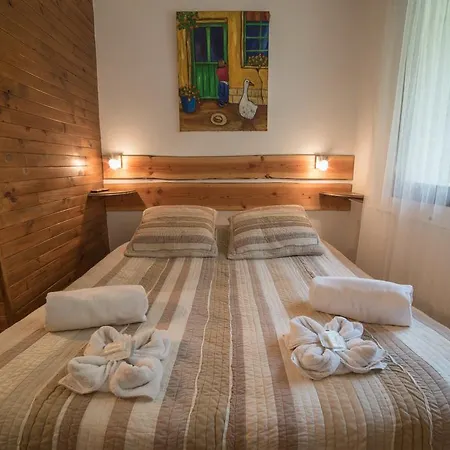 Chalet Les Moineaux Chambres D'Hotes Διαμέρισμα