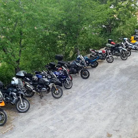 Les Moineaux D'hotes Appartement *