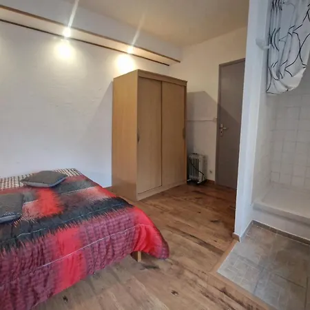 Chalet Les Moineaux Chambres D'Hotes * Jausiers