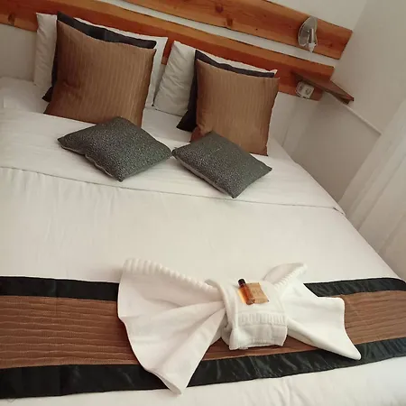 Les Moineaux D'hôtes Apartamento Jausiers