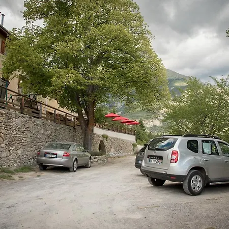 Les Moineaux D'hôtes Apartamento *